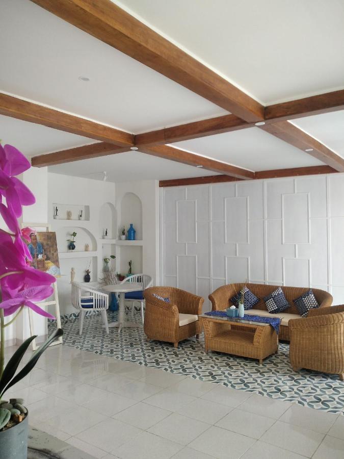 Anjo Maumere Hotel & Restaurant 외부 사진