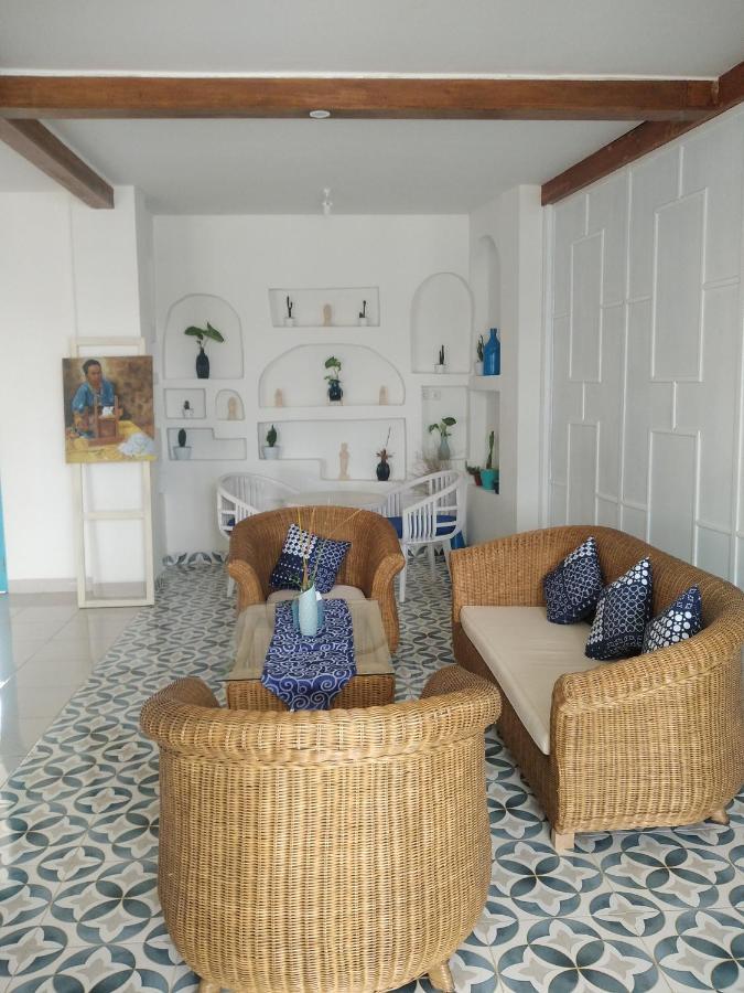 Anjo Maumere Hotel & Restaurant 외부 사진