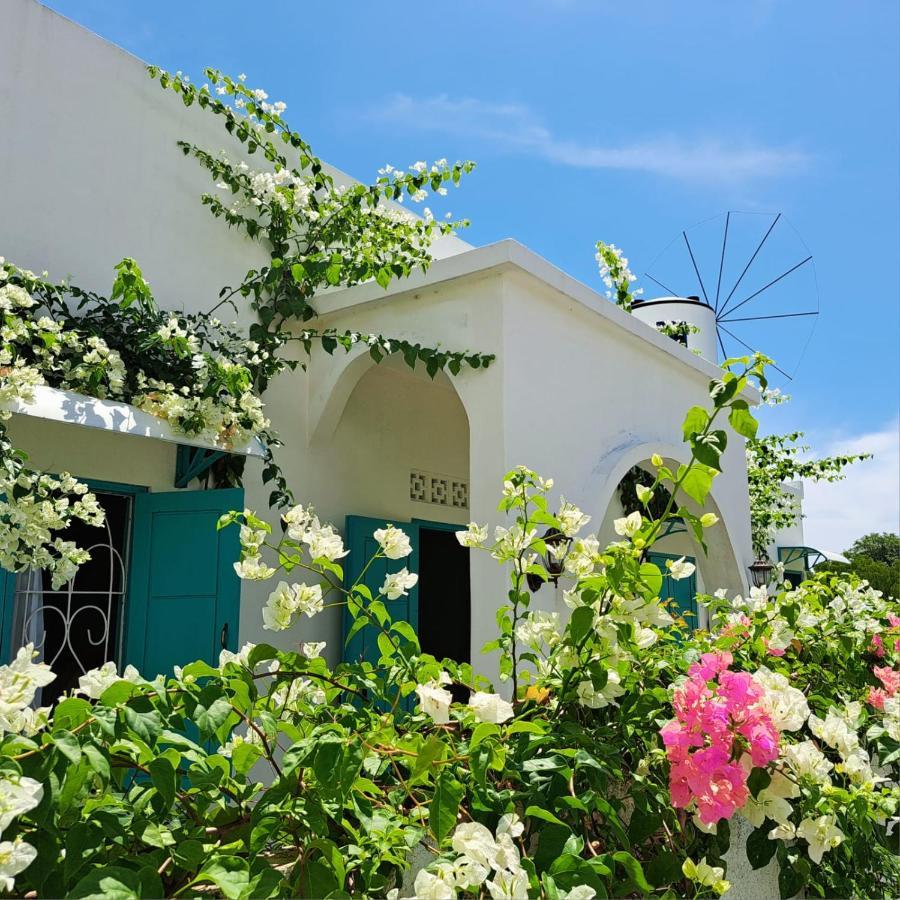 Anjo Maumere Hotel & Restaurant 외부 사진