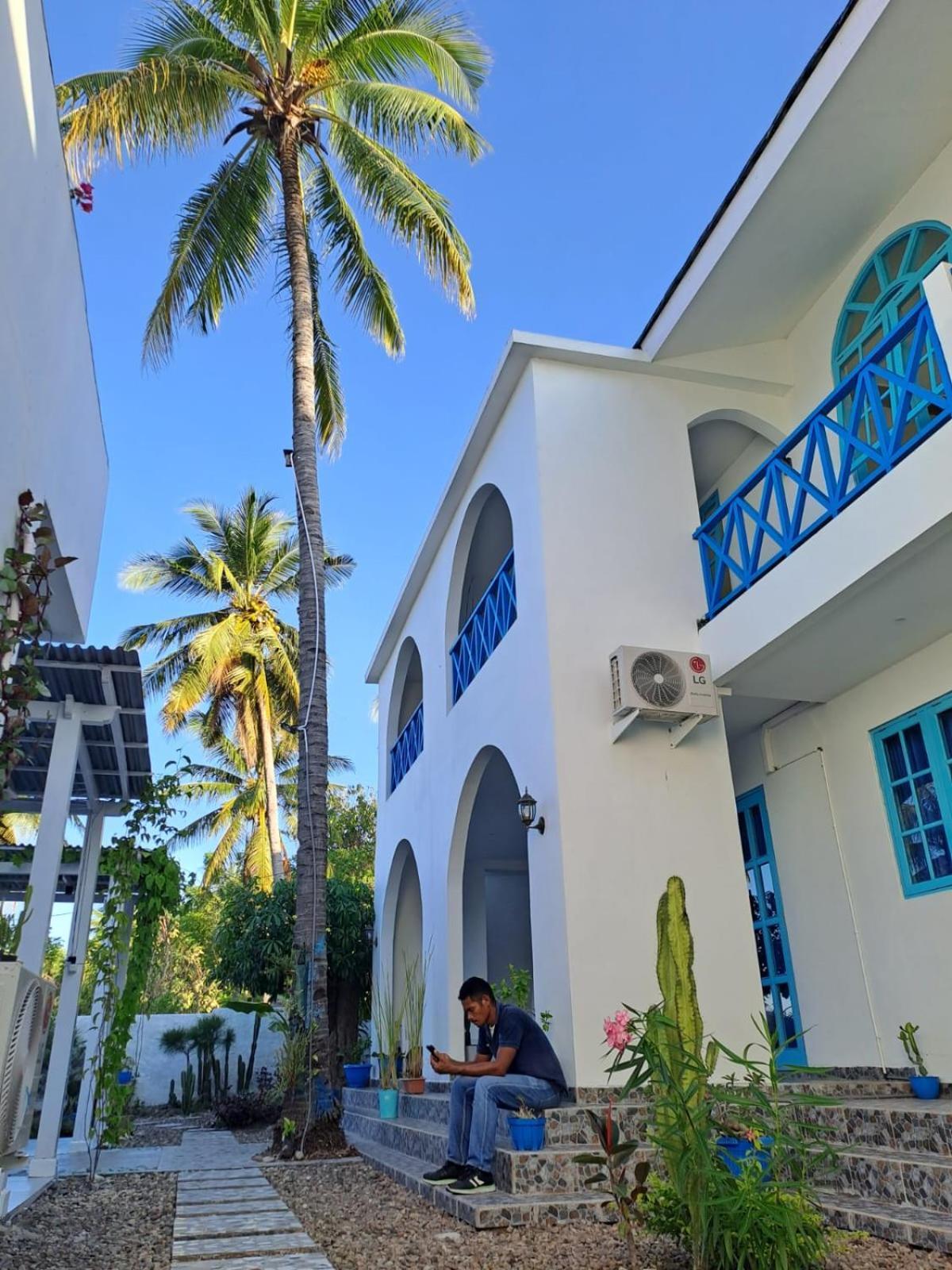 Anjo Maumere Hotel & Restaurant 외부 사진